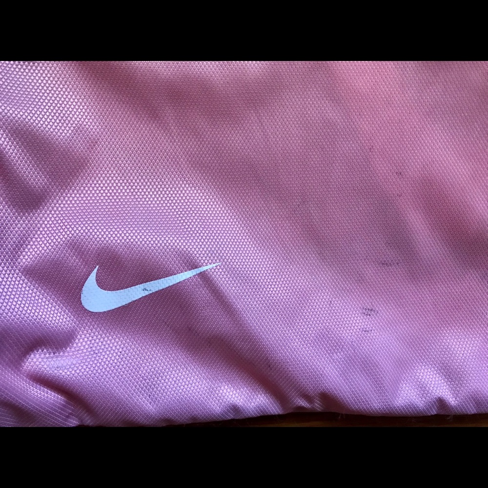 Nike Drawstring Bag - Picture 4 of 5